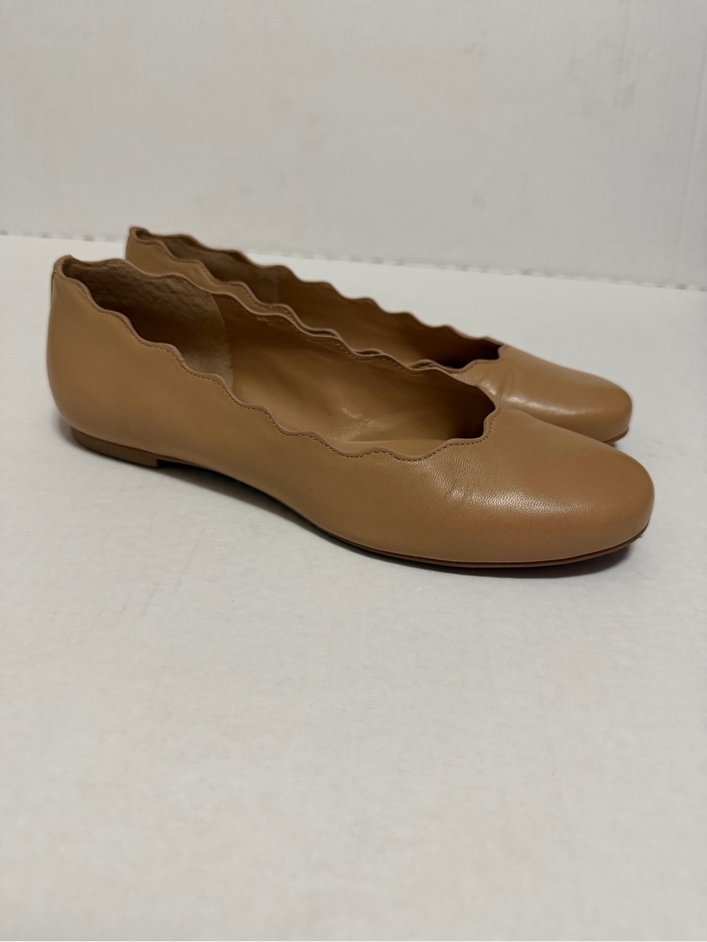 Copper Key Scalloped Ballet Flats in Tan